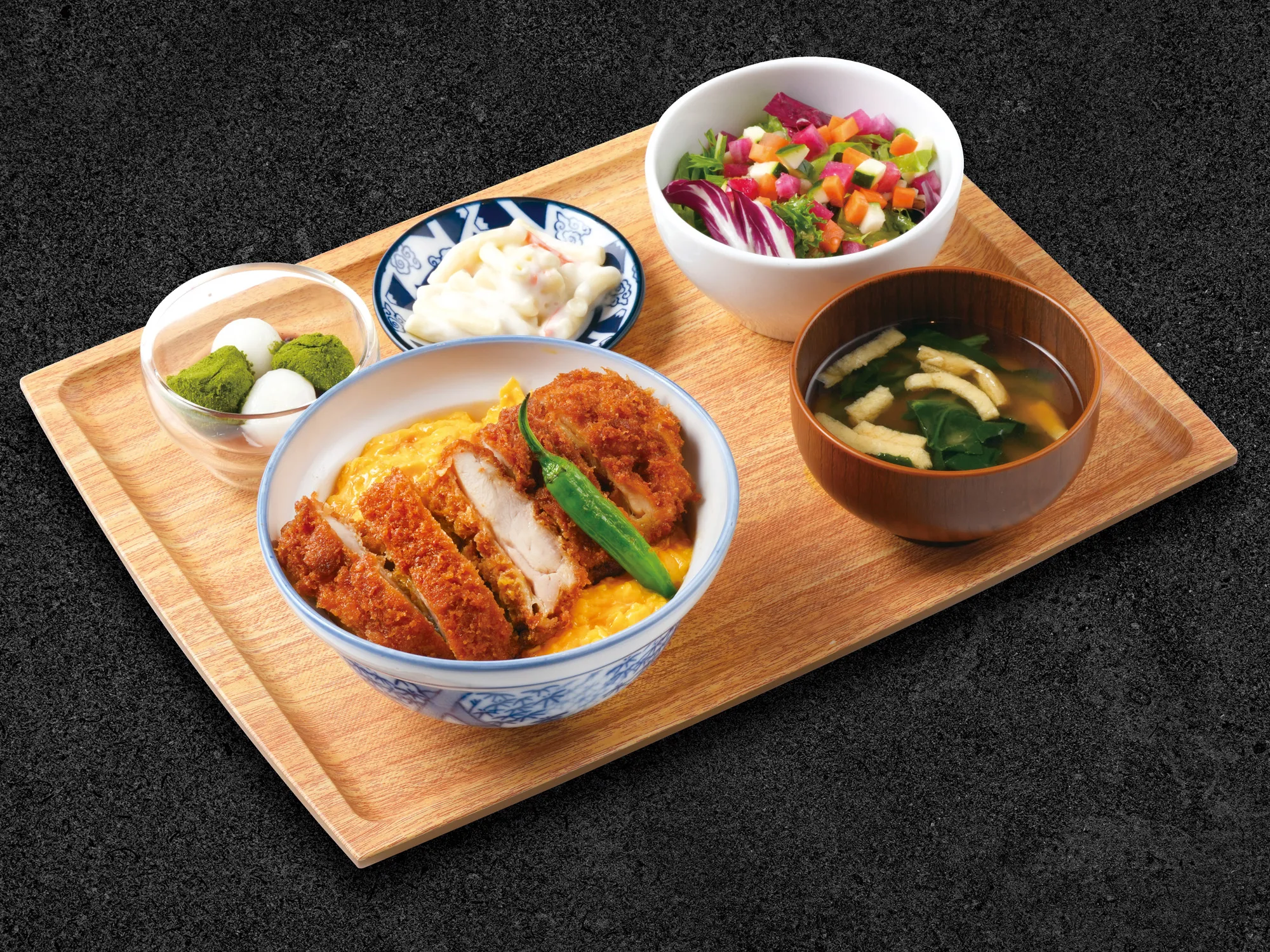 ふわとろ卵のとじない鶏カツ丼